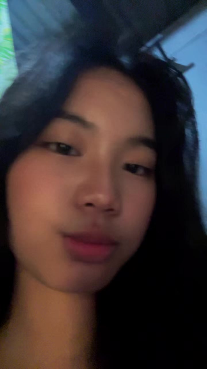 @chloe