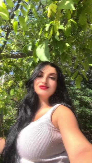 @Burcu yıldız ✨
