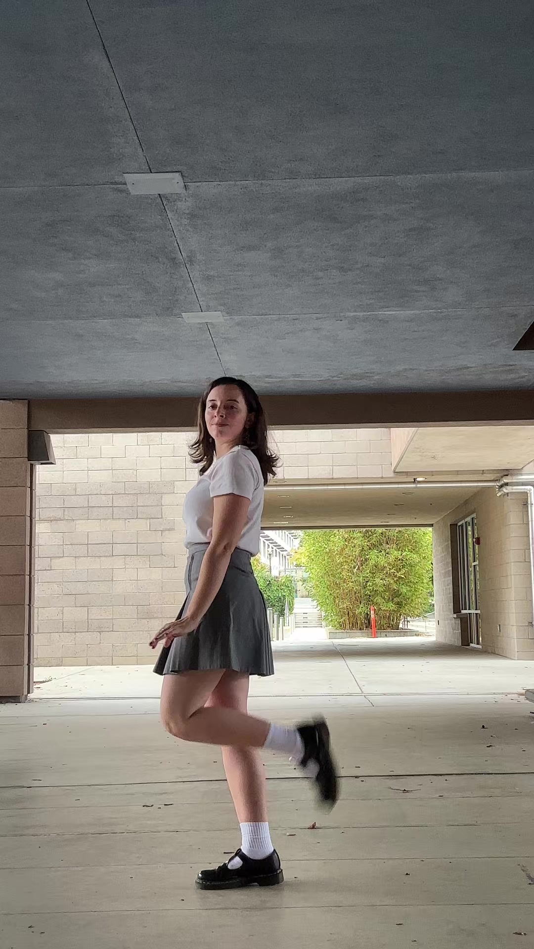 @claneyes