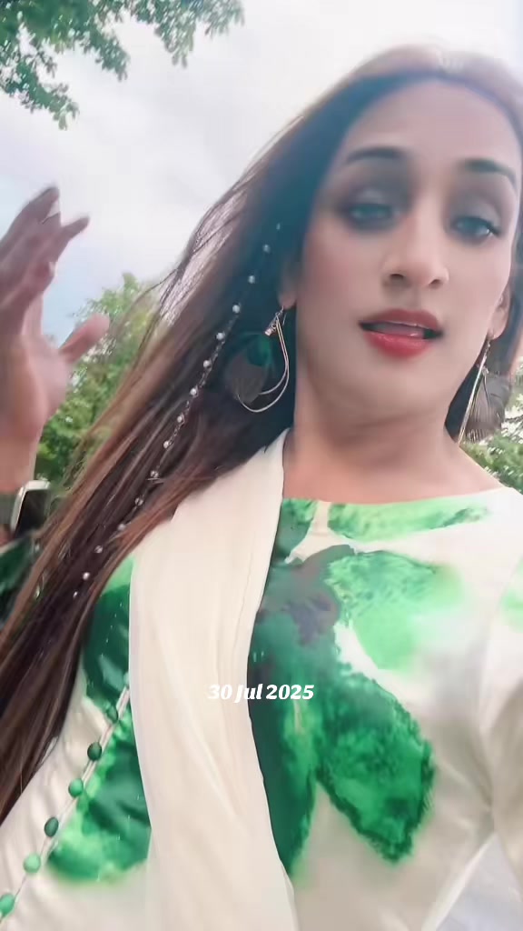 @Kami_Bulbul