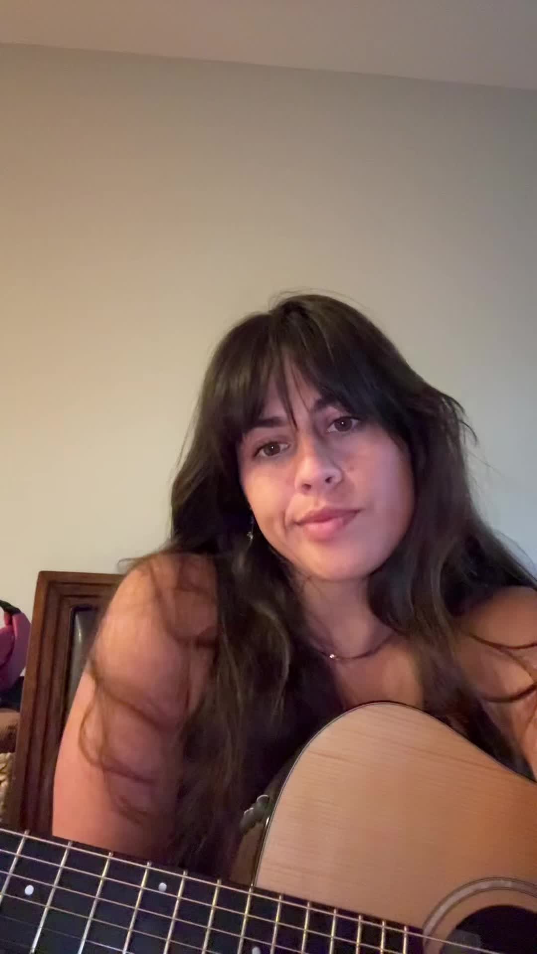 @itsclairelarose
