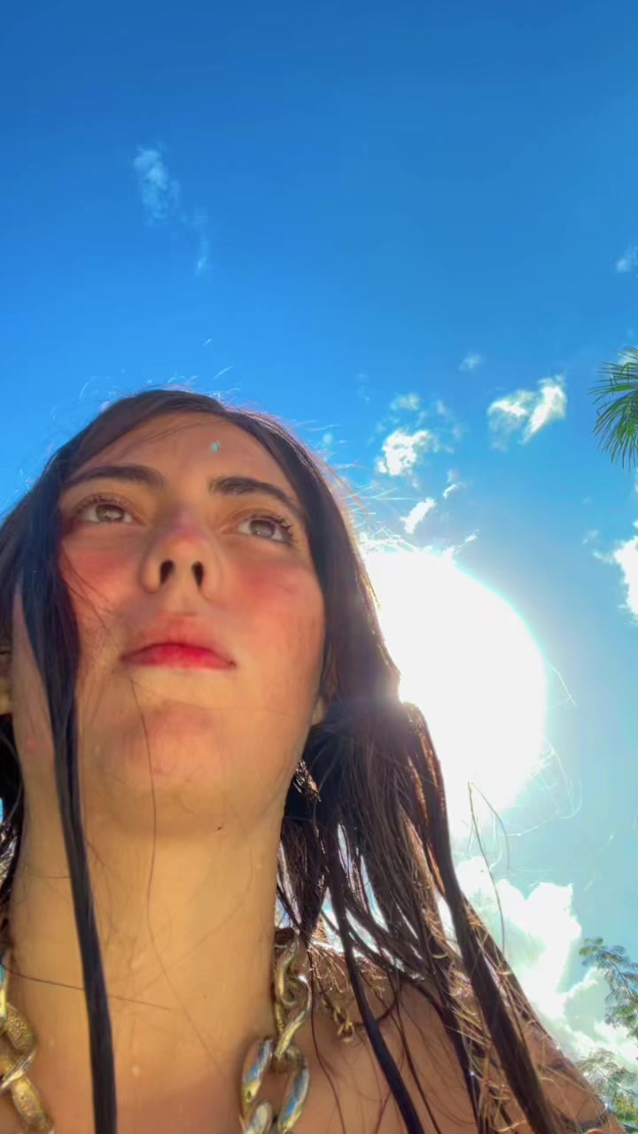 @Abril