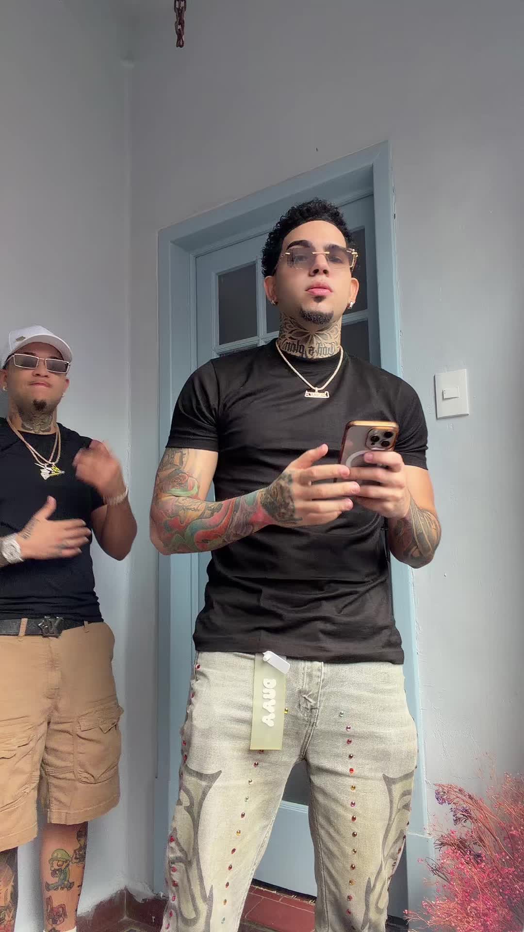 @JeyOne