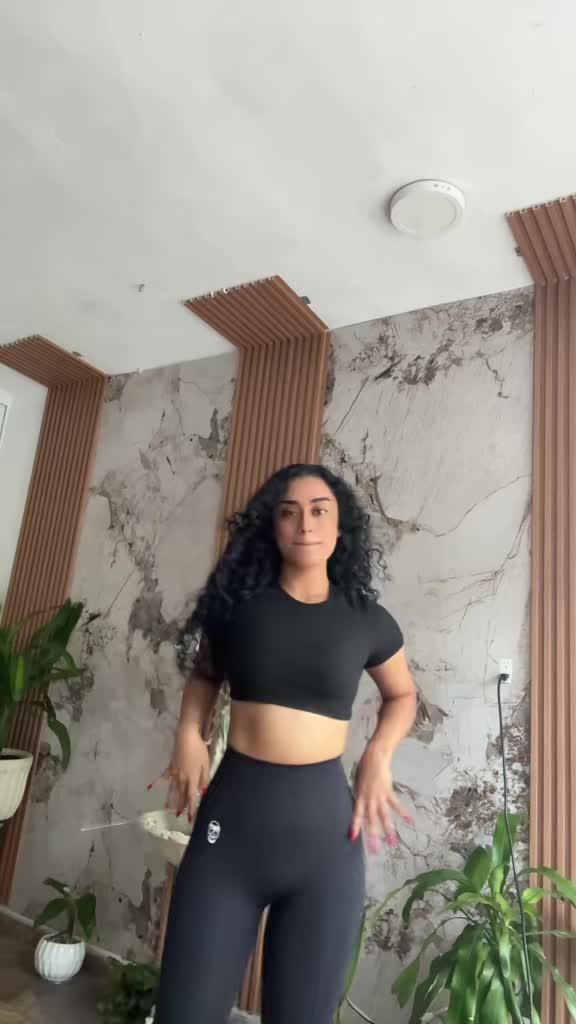 @Iza Perez