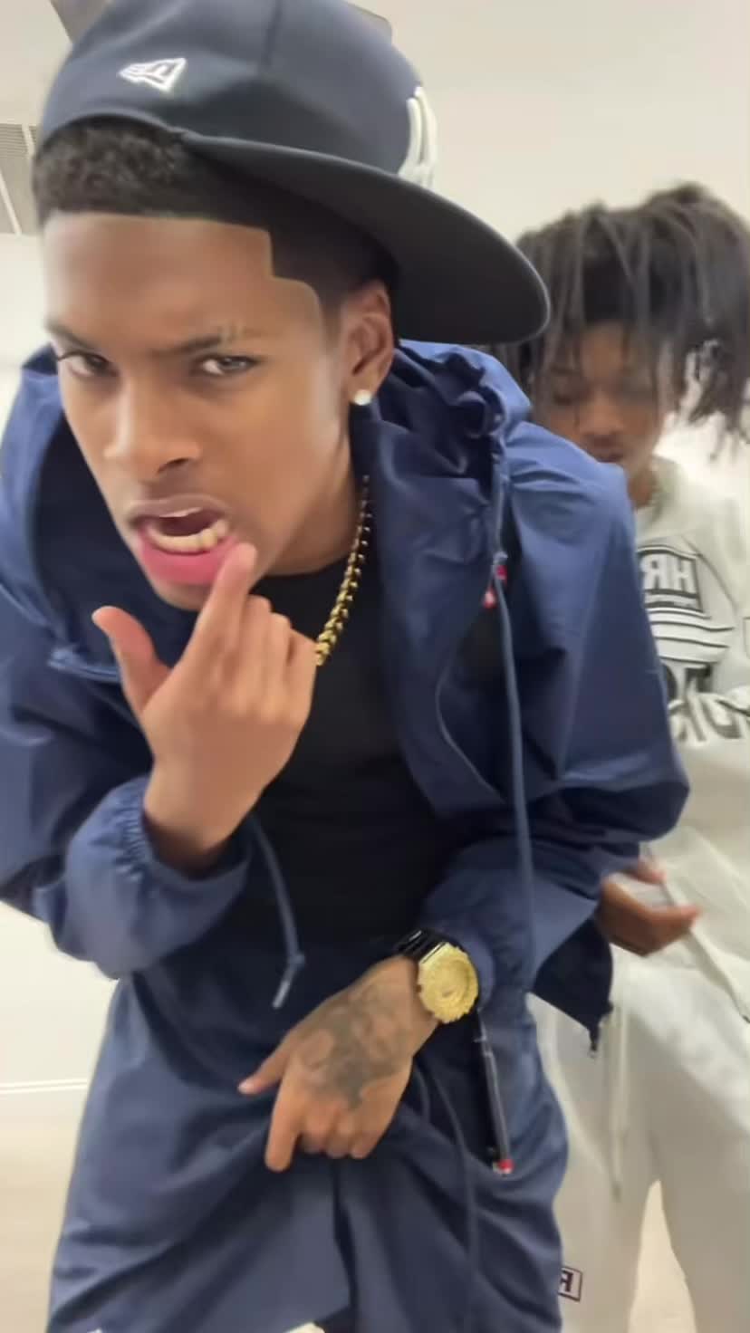 @Zae🦈