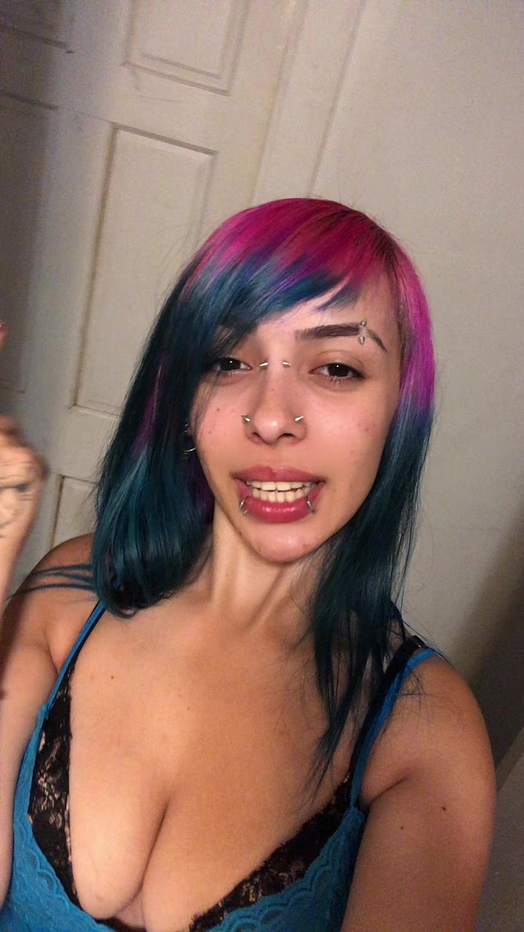 @Jessalyn