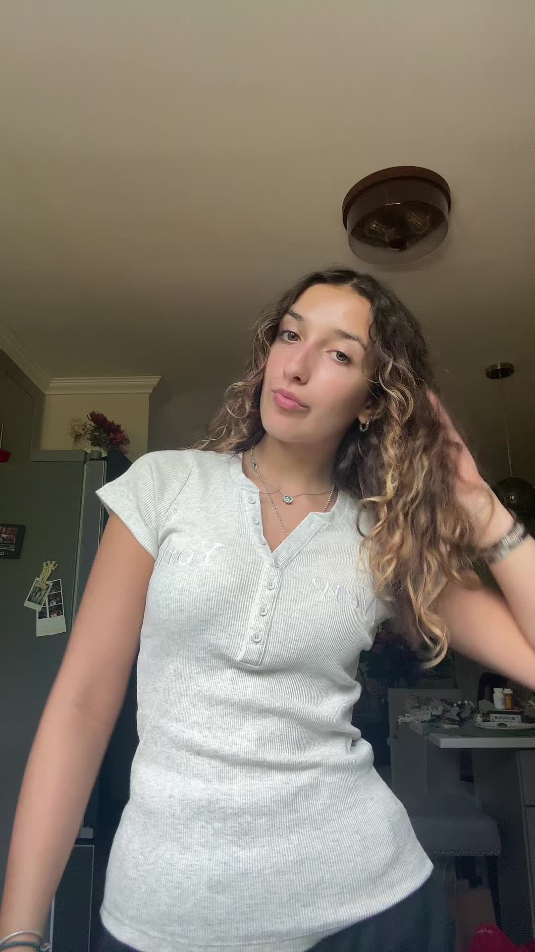 @aphroditi🇦🇱