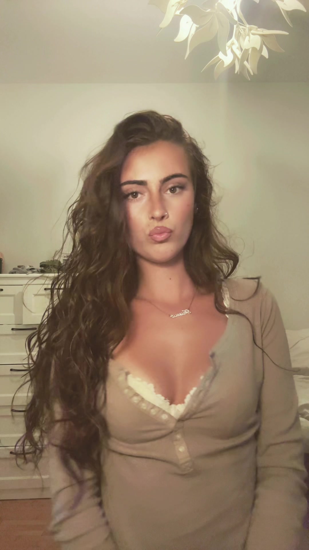 @Хлоя