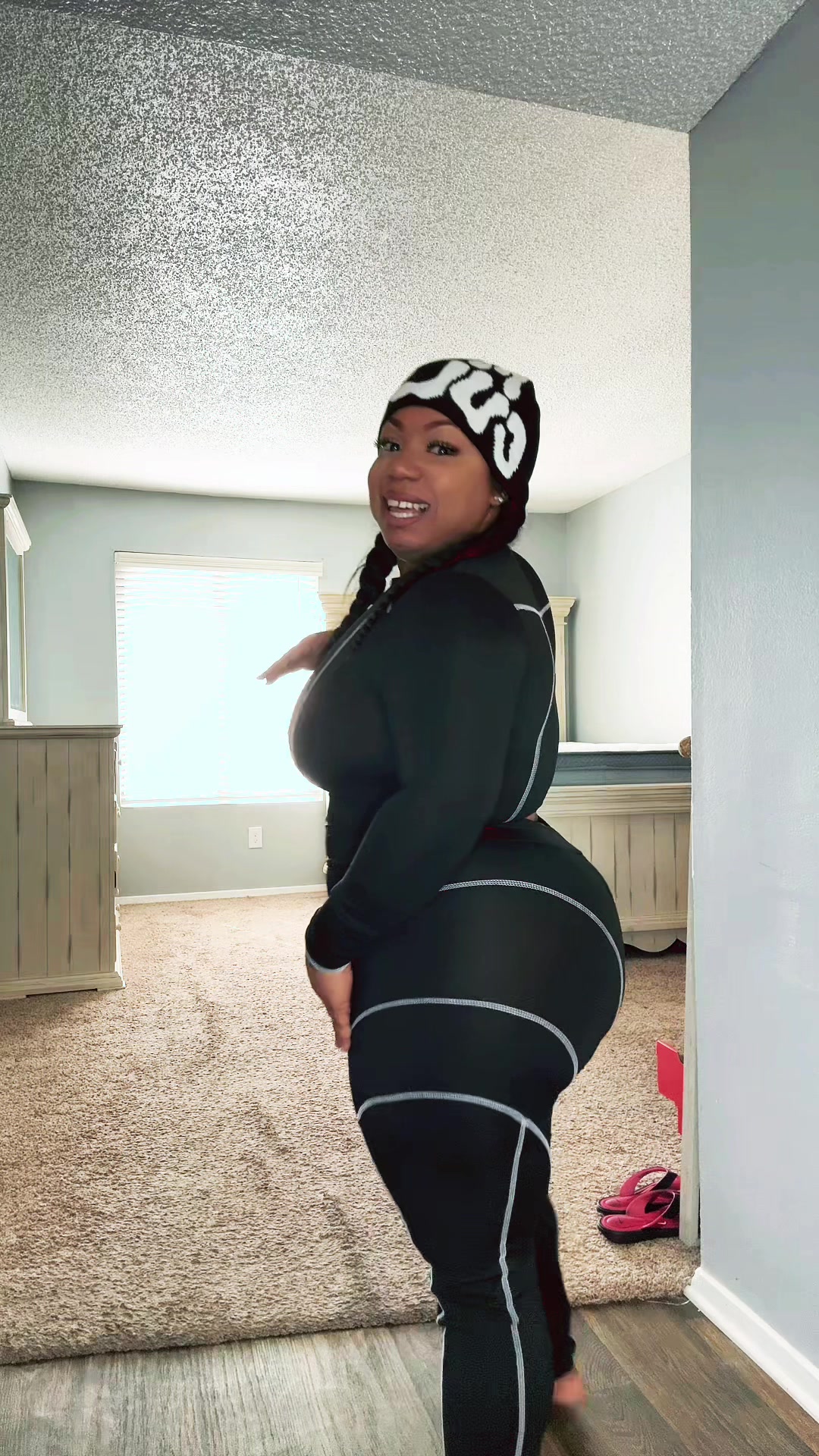 @JuicyLoveBoo