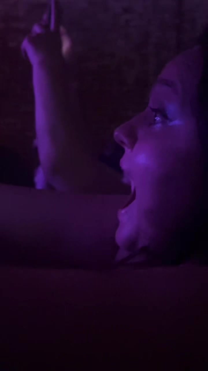 @Ellsbells