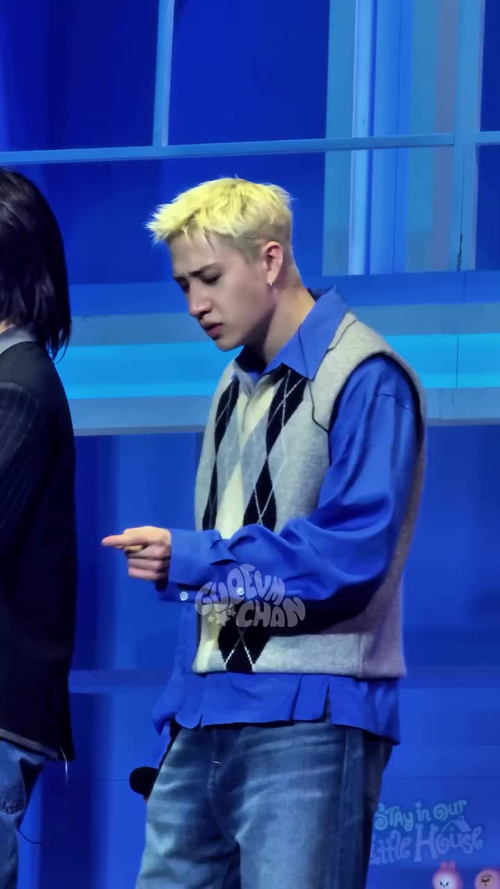 @Hyunjin๐myheart๐ซ๐๐ฐ๐ทSkZ๐ฉธ