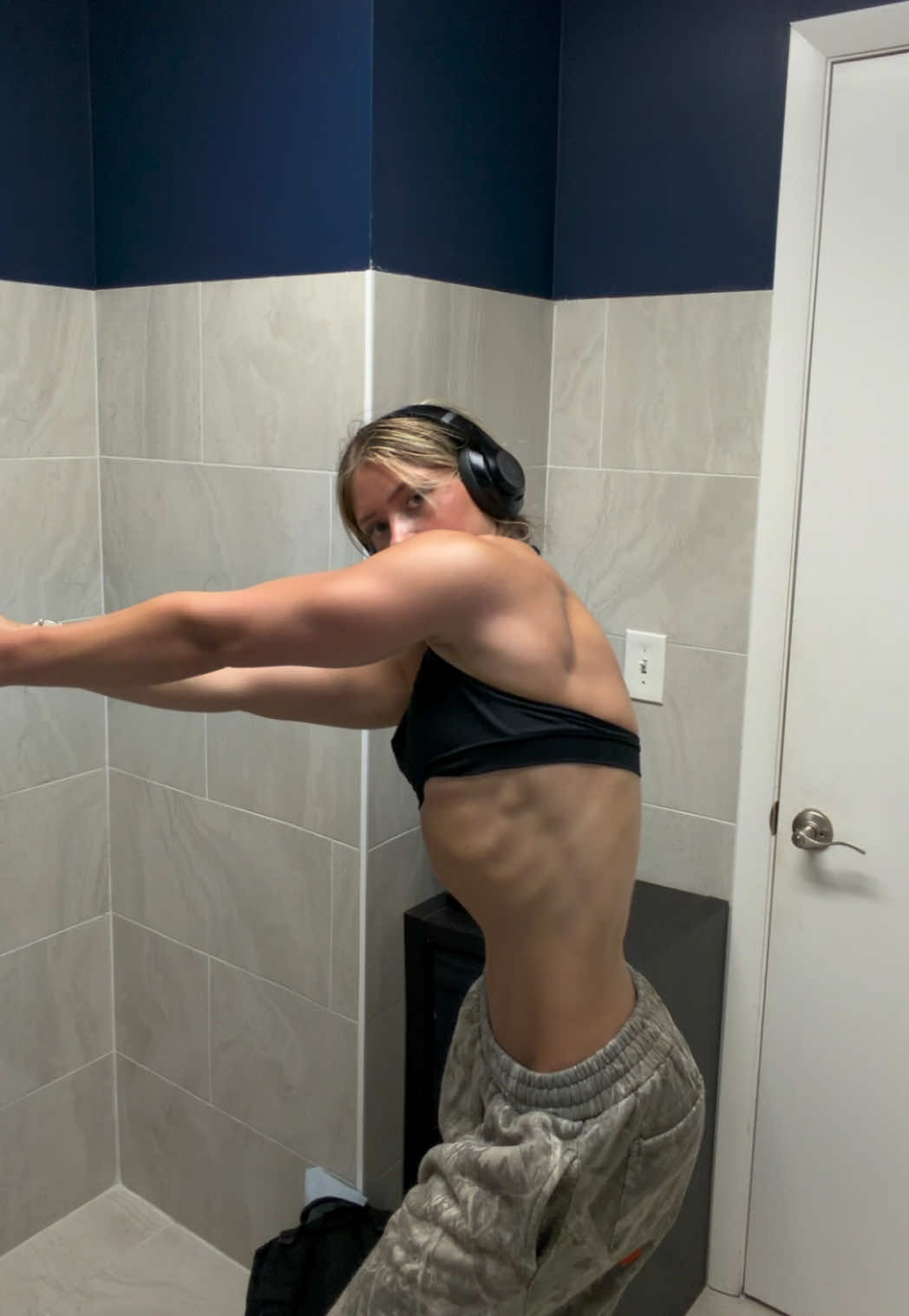 @ellamarinka