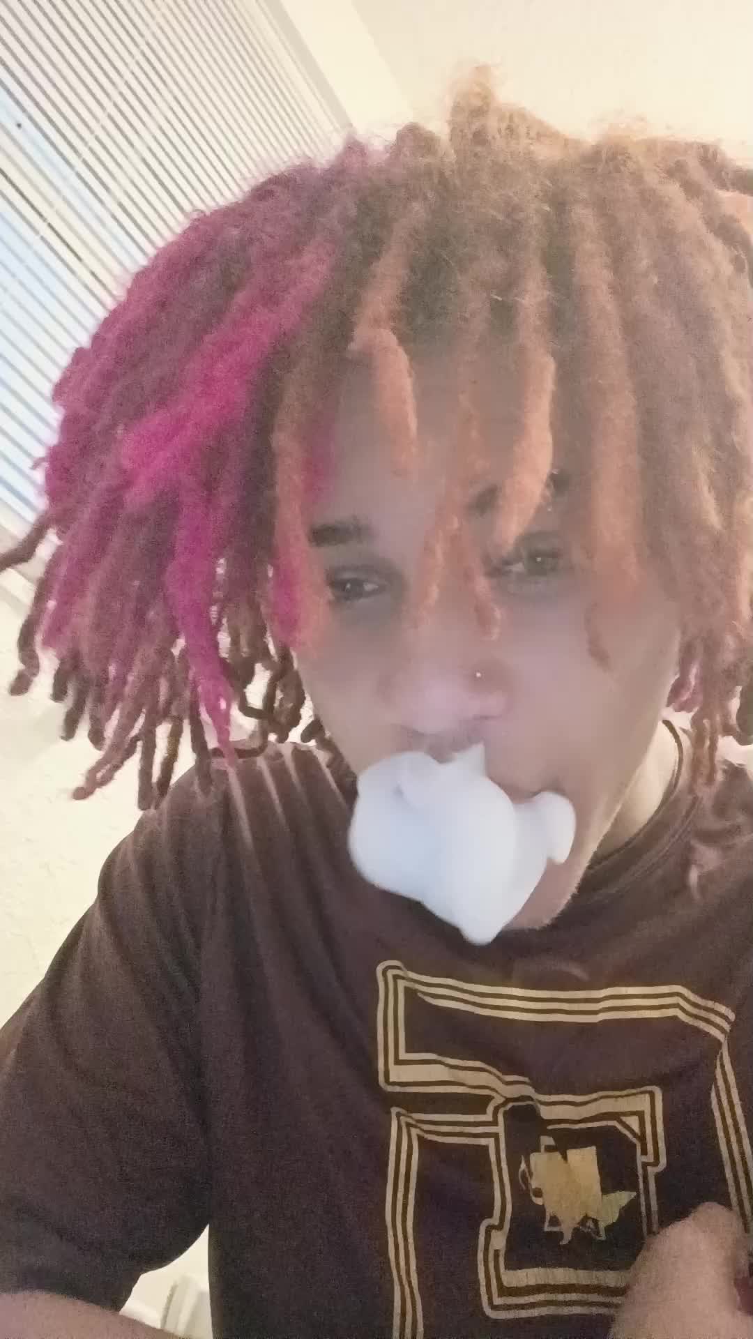 @👻