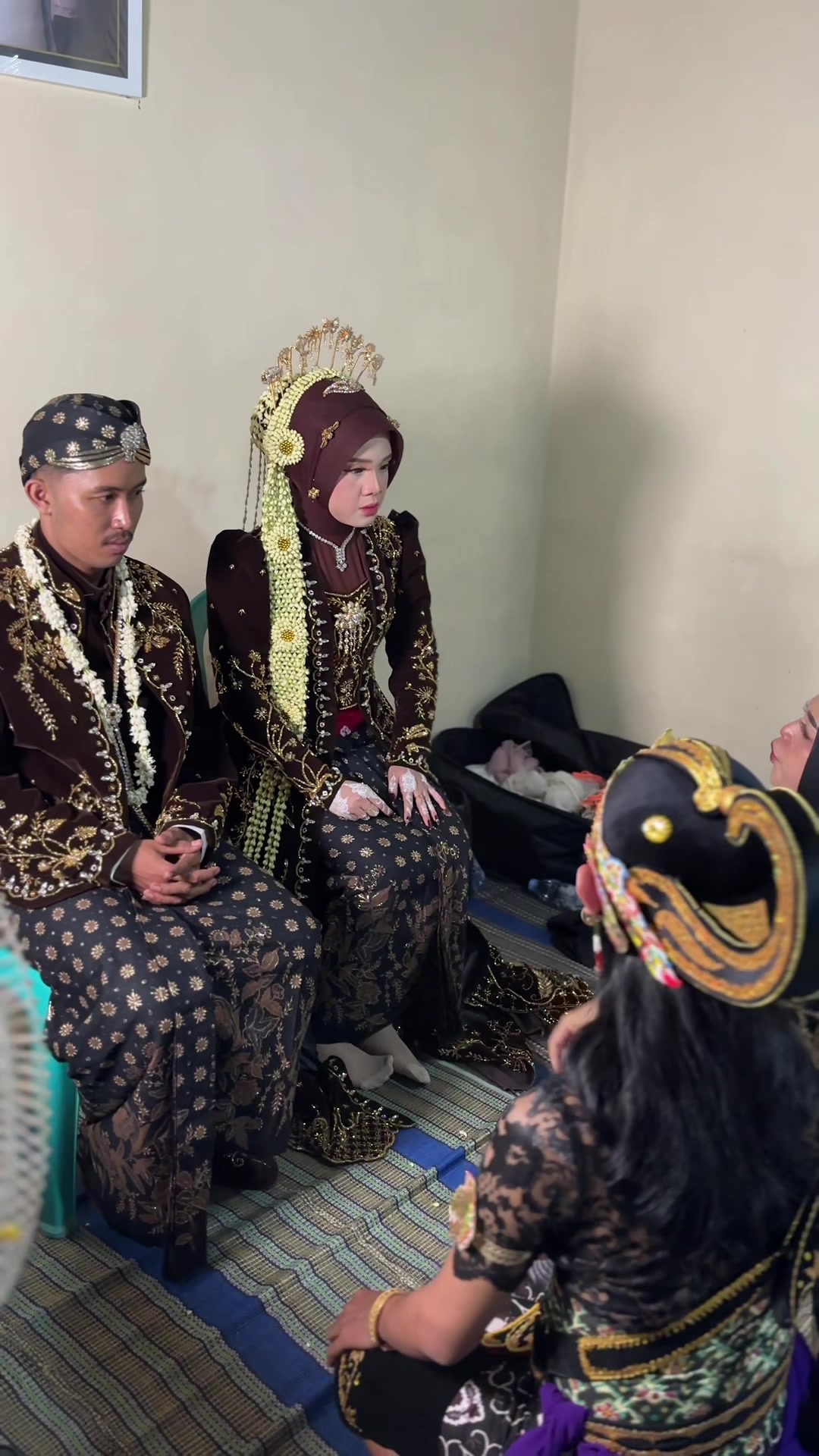 @Mbak Sari || Cucuk Lampah