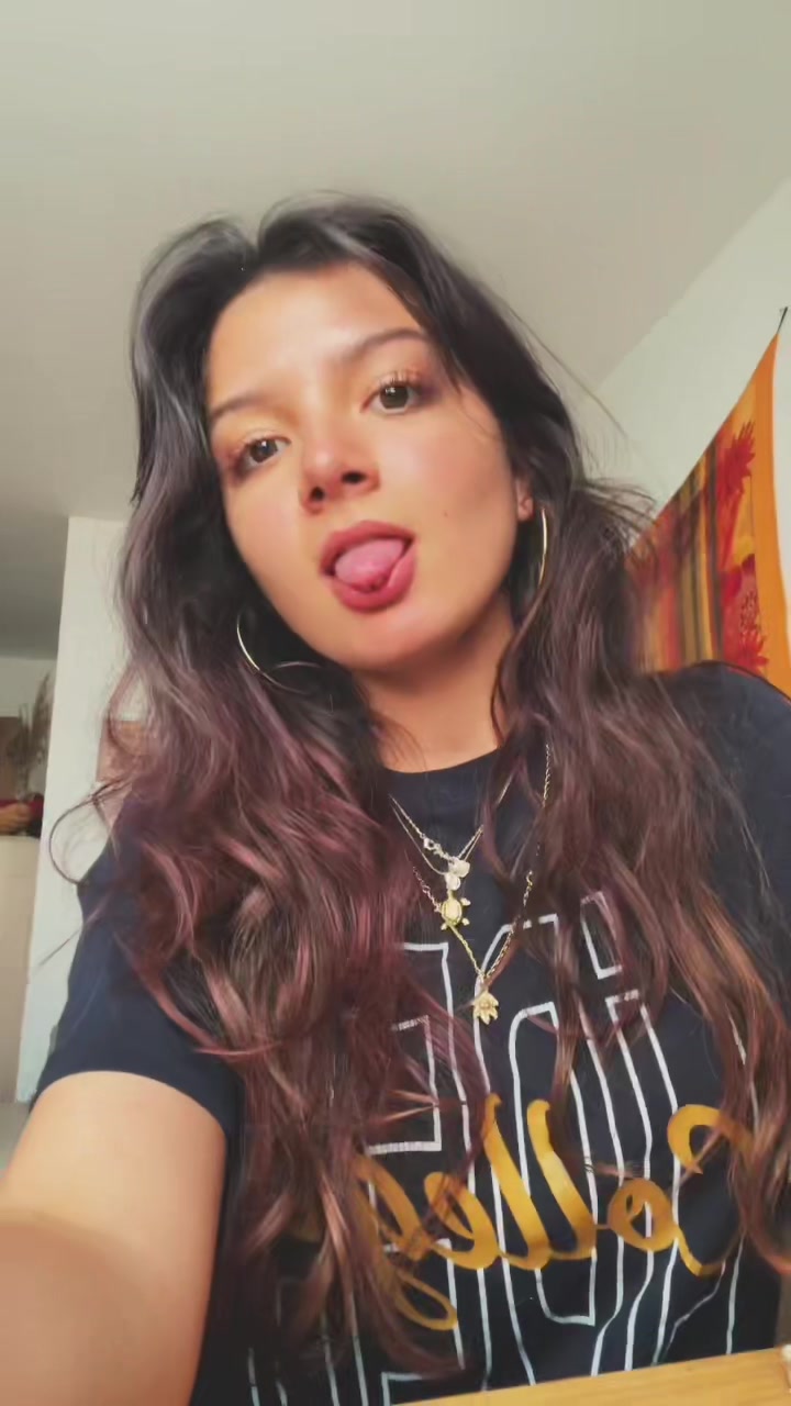 @imnoramia