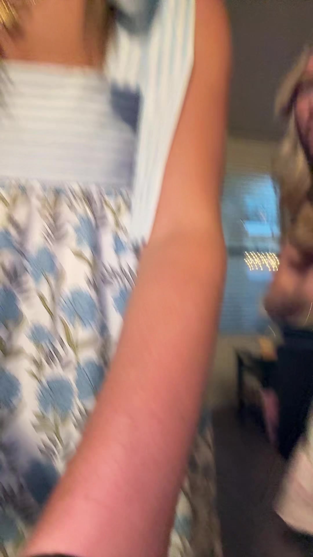 @chloe