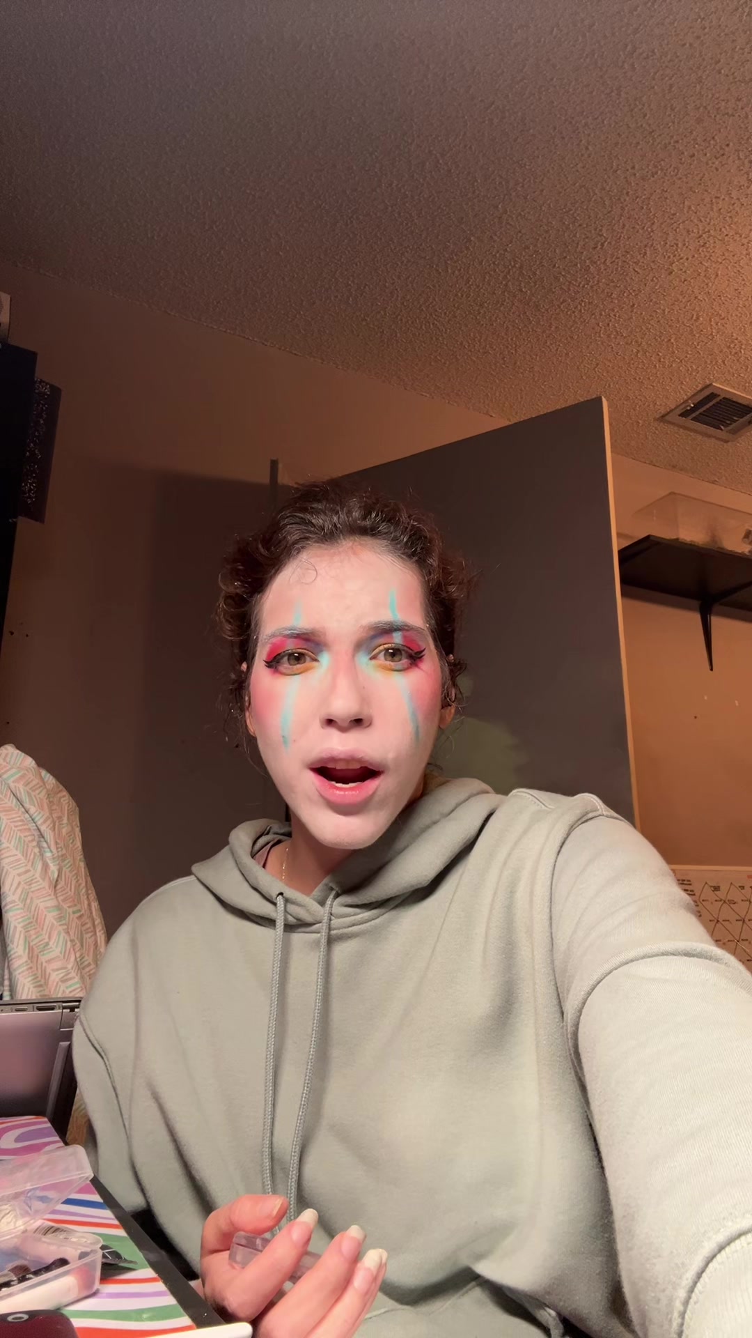 @_thatclowngirl_