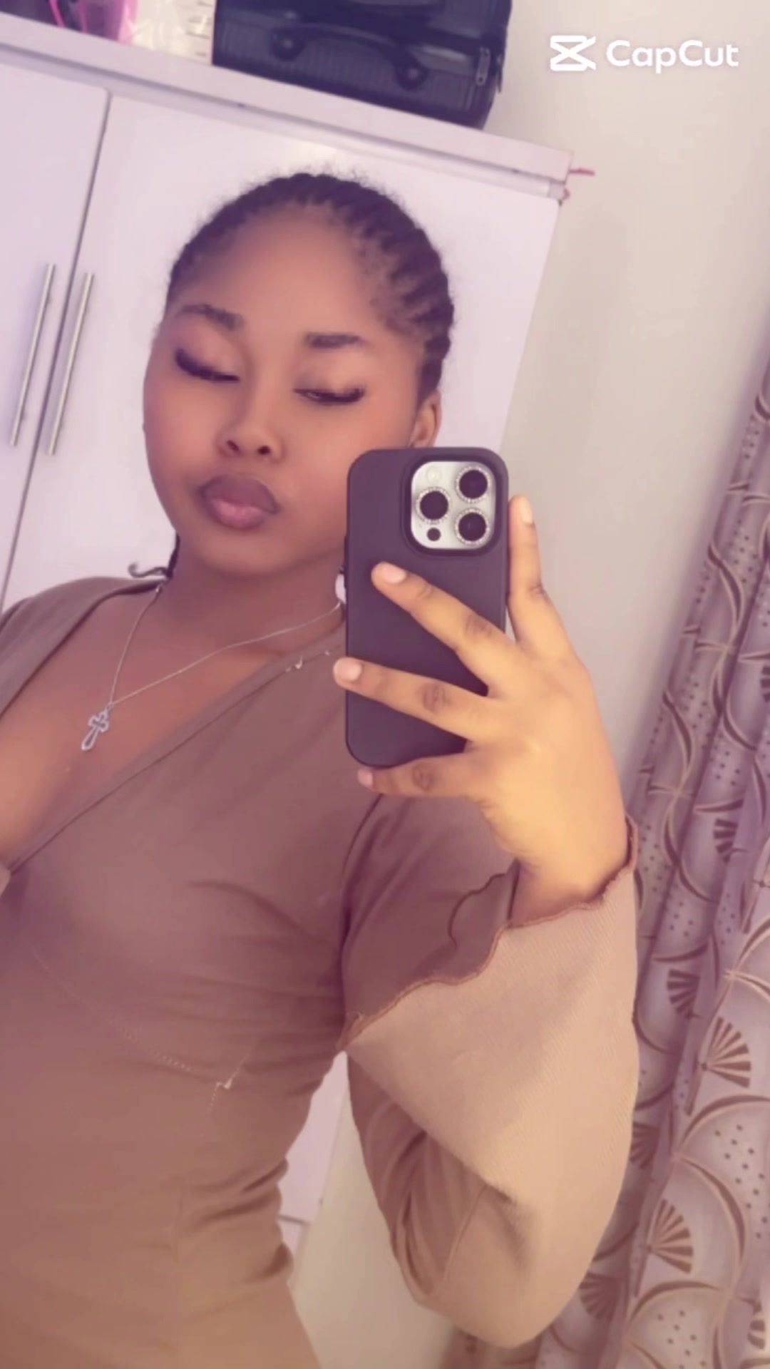 @XOXO_vee_vee