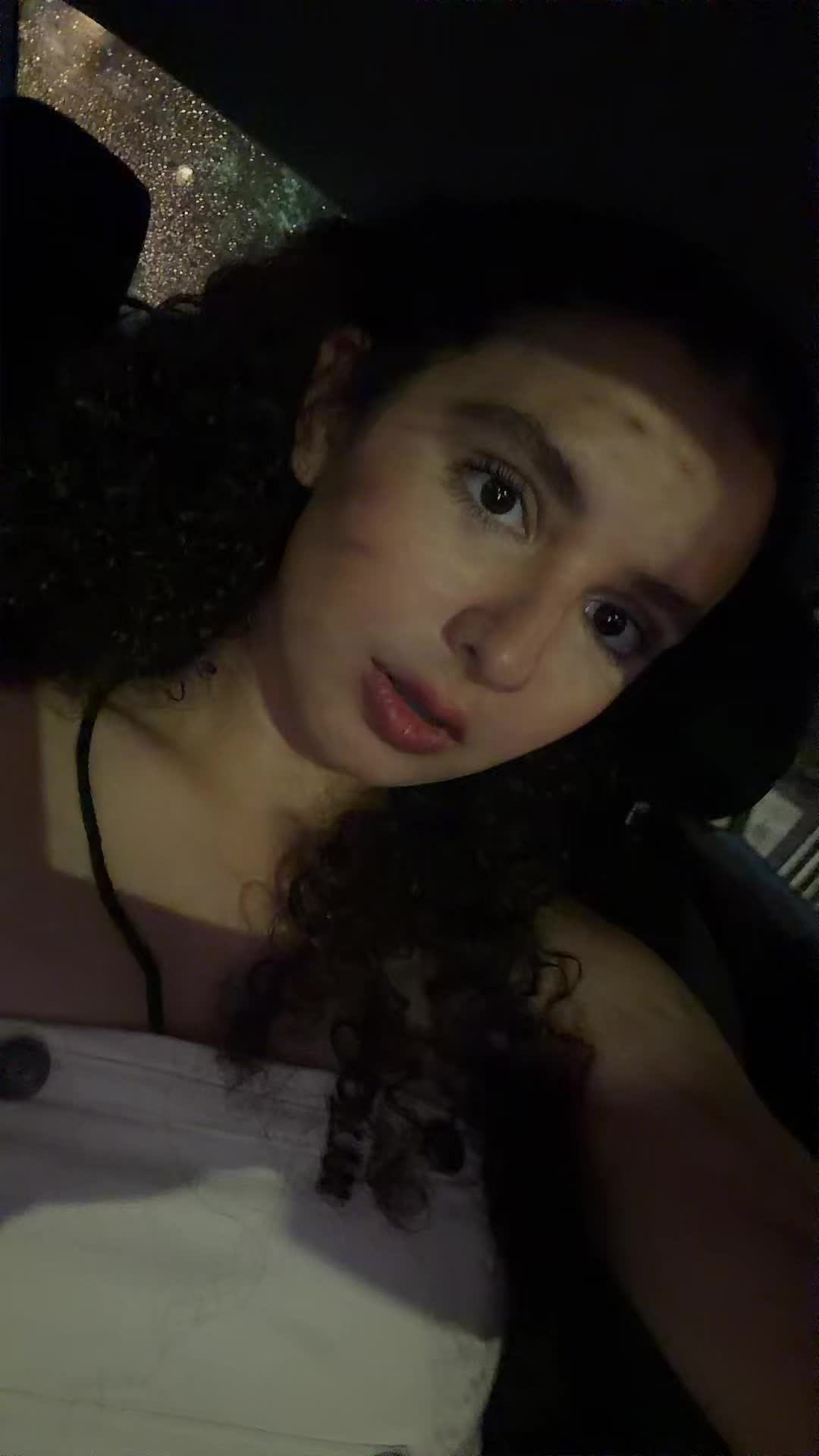 @carolinegarzaaa