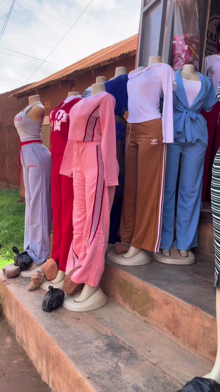 @Jarah Fashionz 🧚🧚🧚🧚