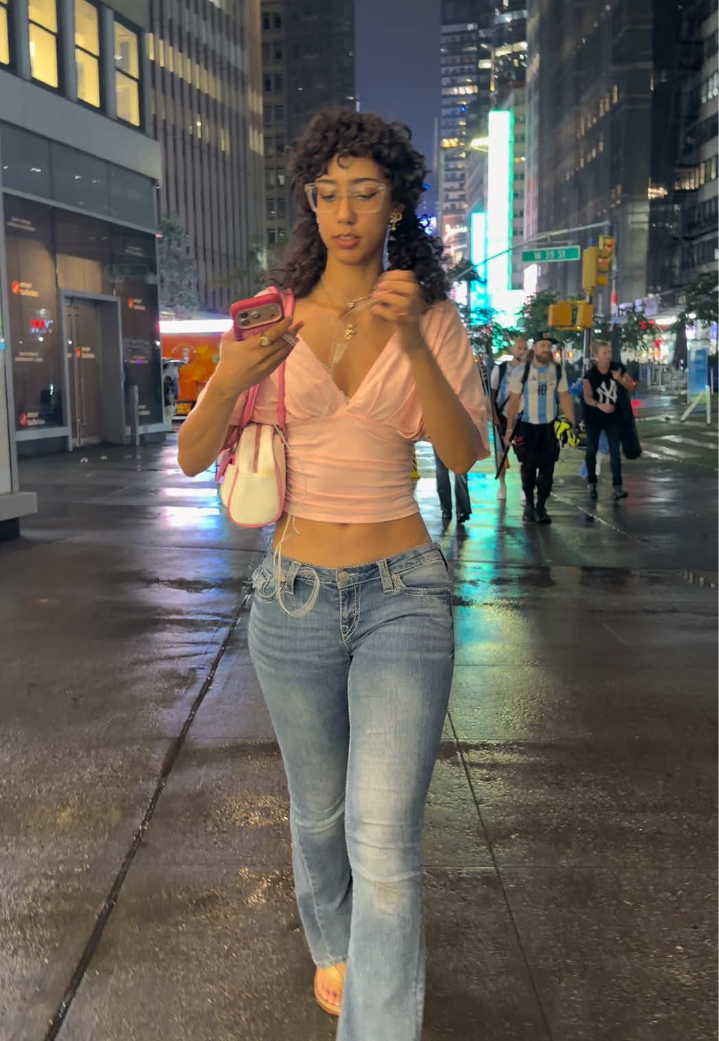 @Lala