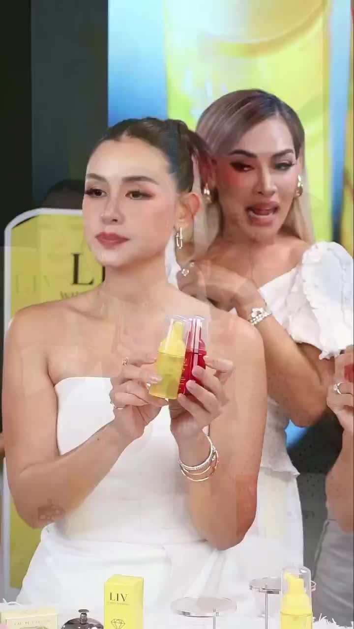 @Vicki Sunisa