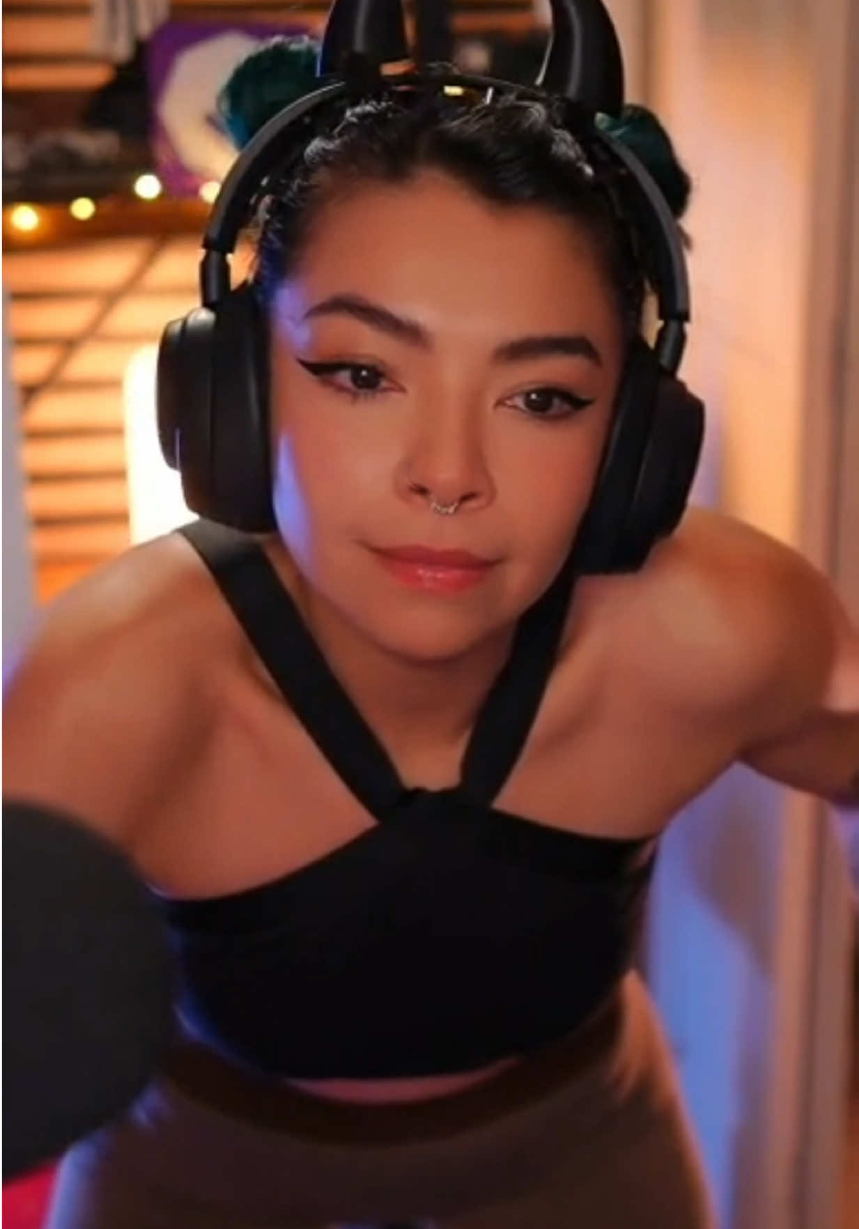@AileenSenpai | Twitch Streamer