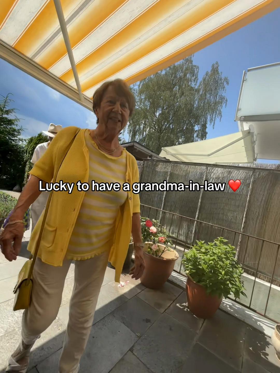 @Marcie & Gladys 🇵🇭🇩🇪