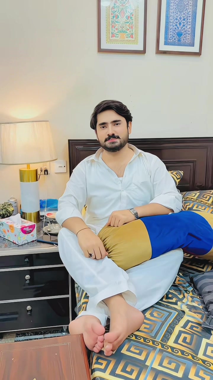 @_AMIR BHAYO_