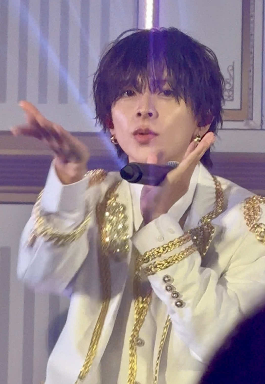@.*・✿ri✩.*˚