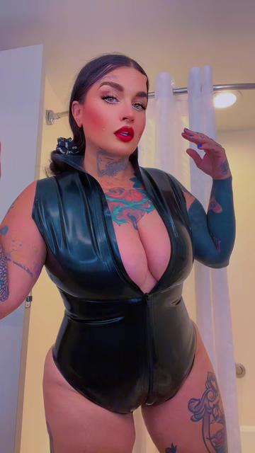 @Mistress Dolly