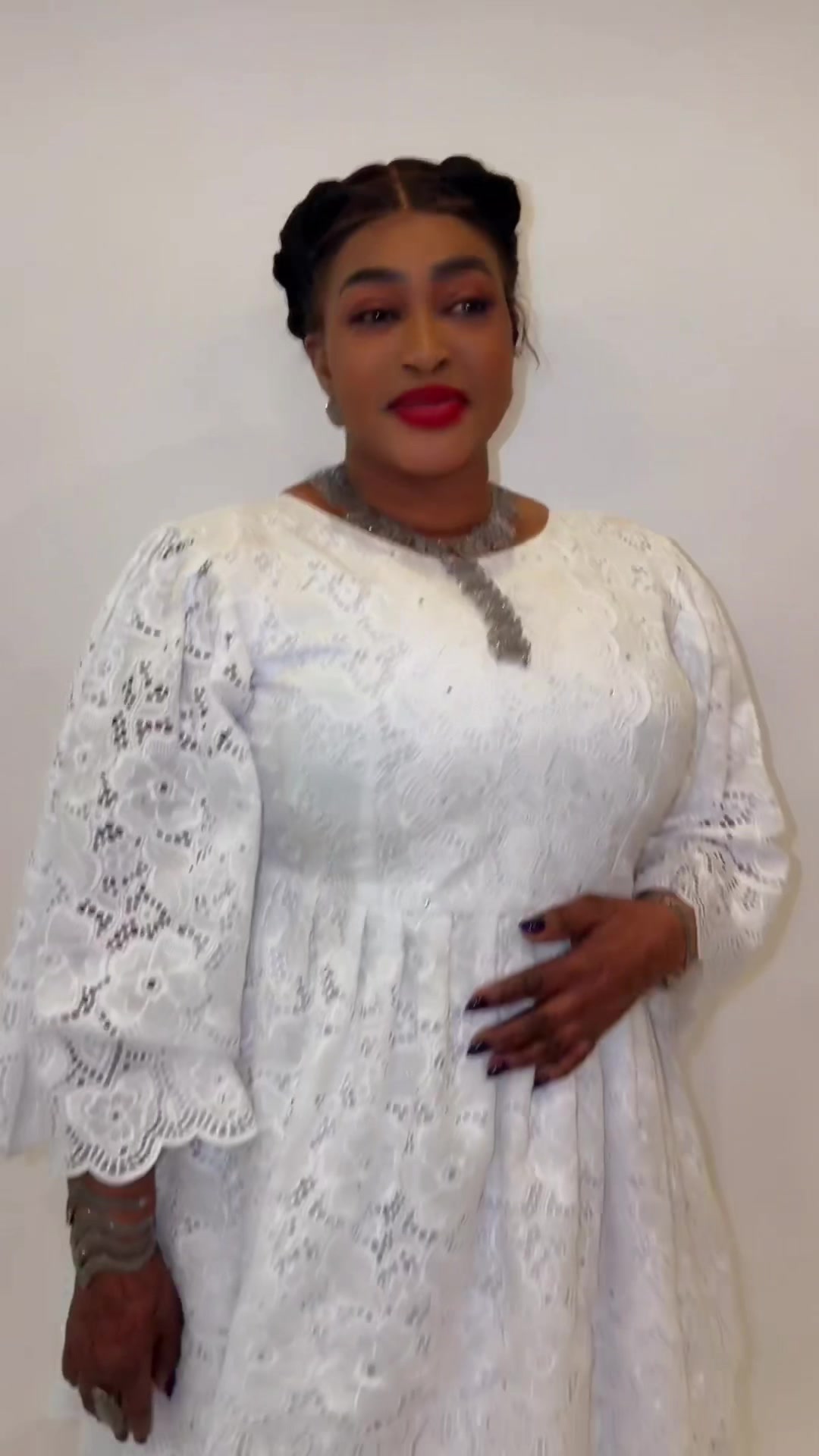 @awaintercouture