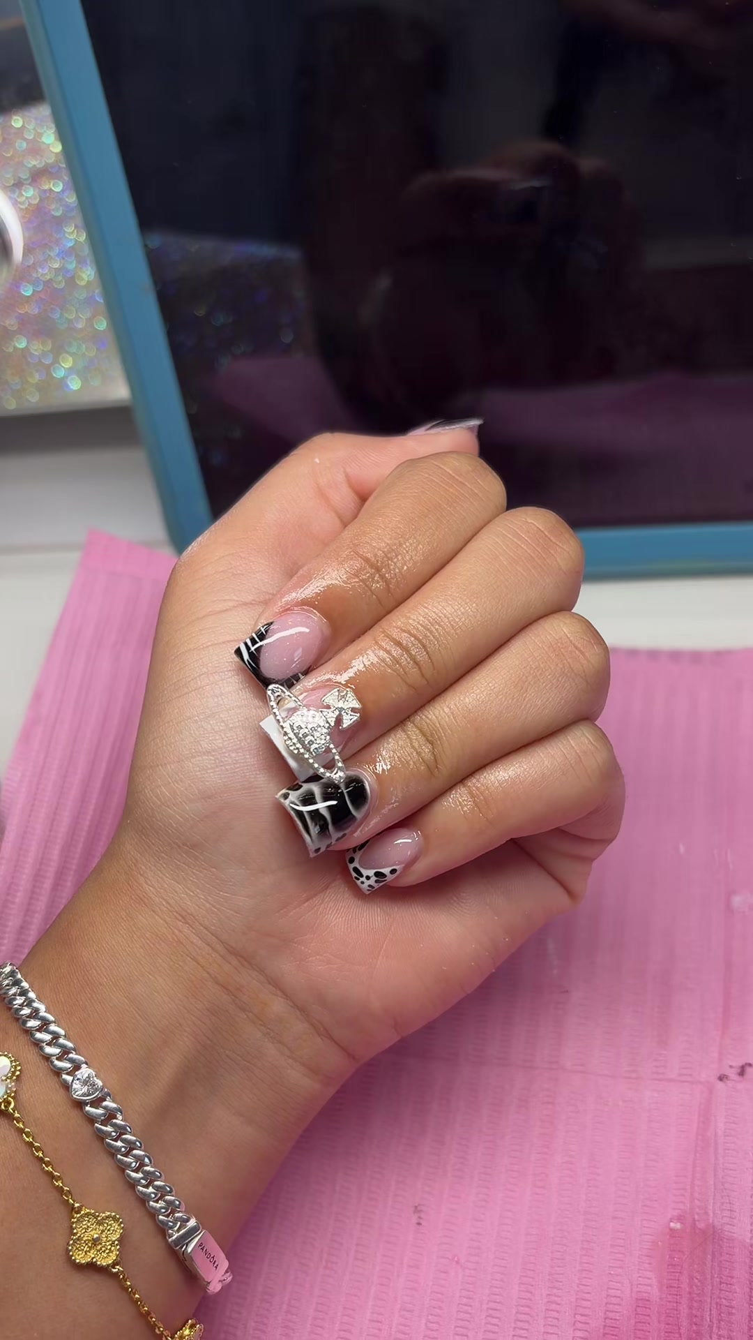 @doll .