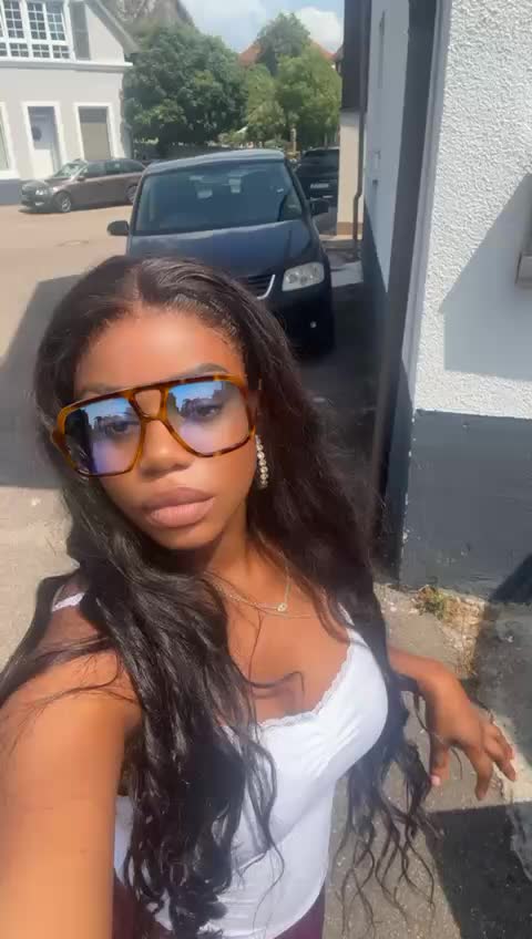 @Magalie Lombo 🌹💜
