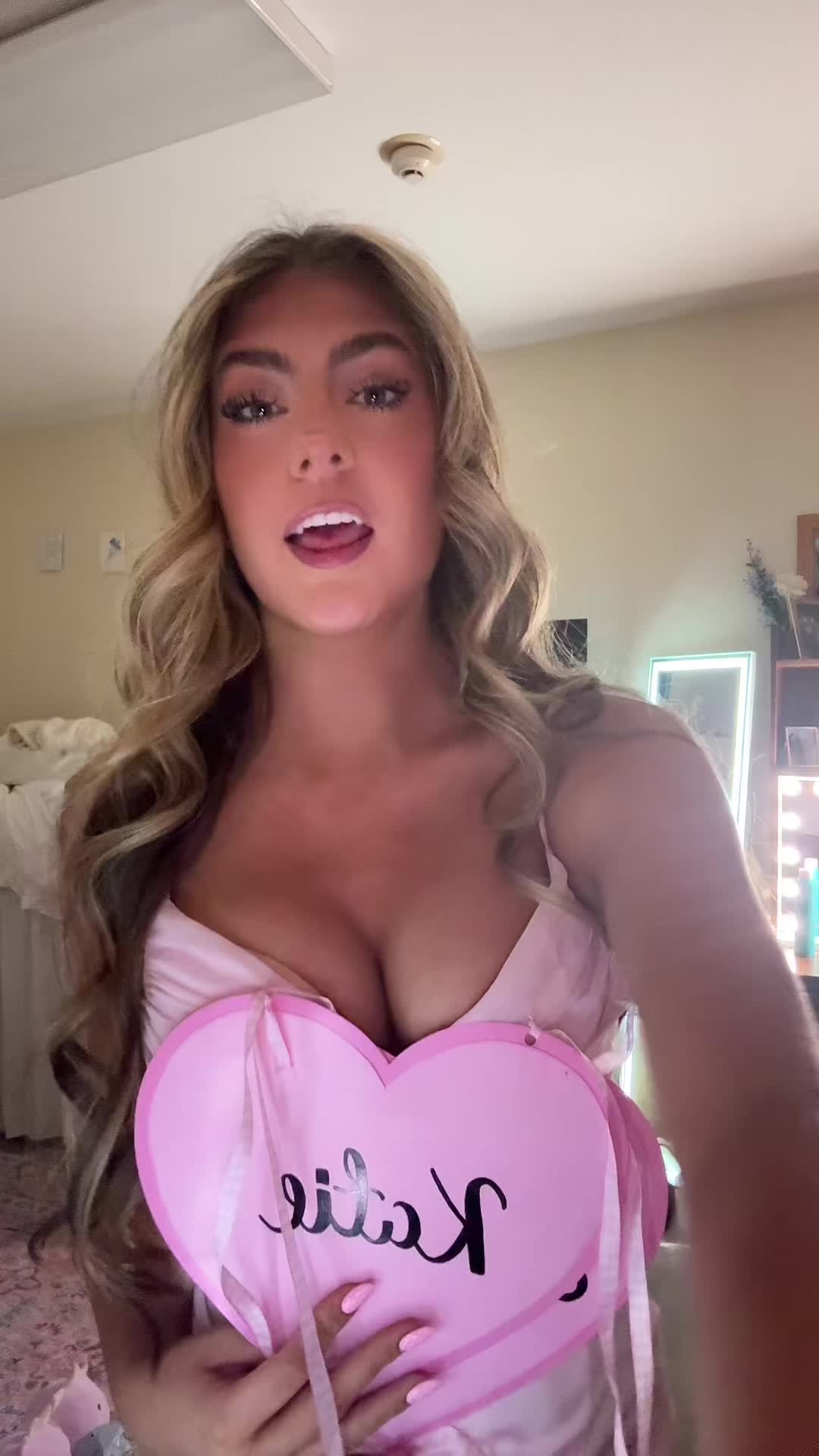 @Katiekuhl