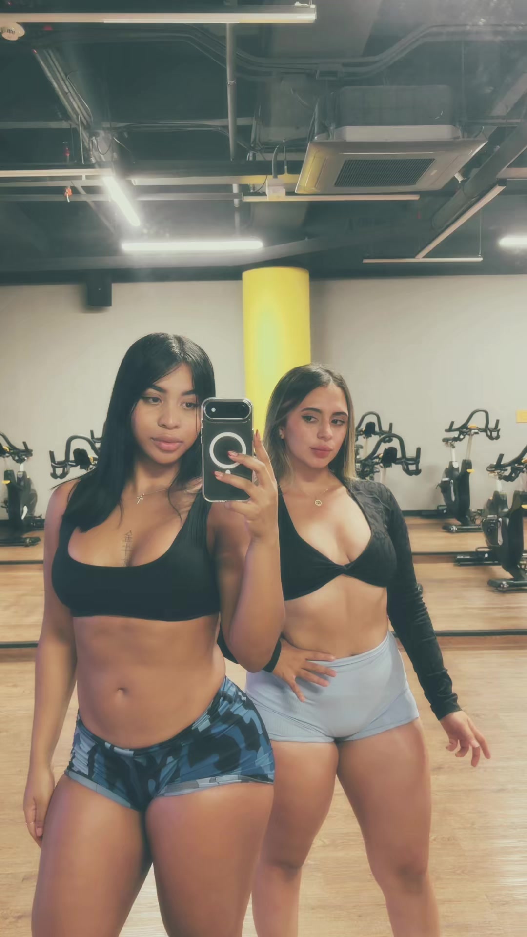 @Sararh_.