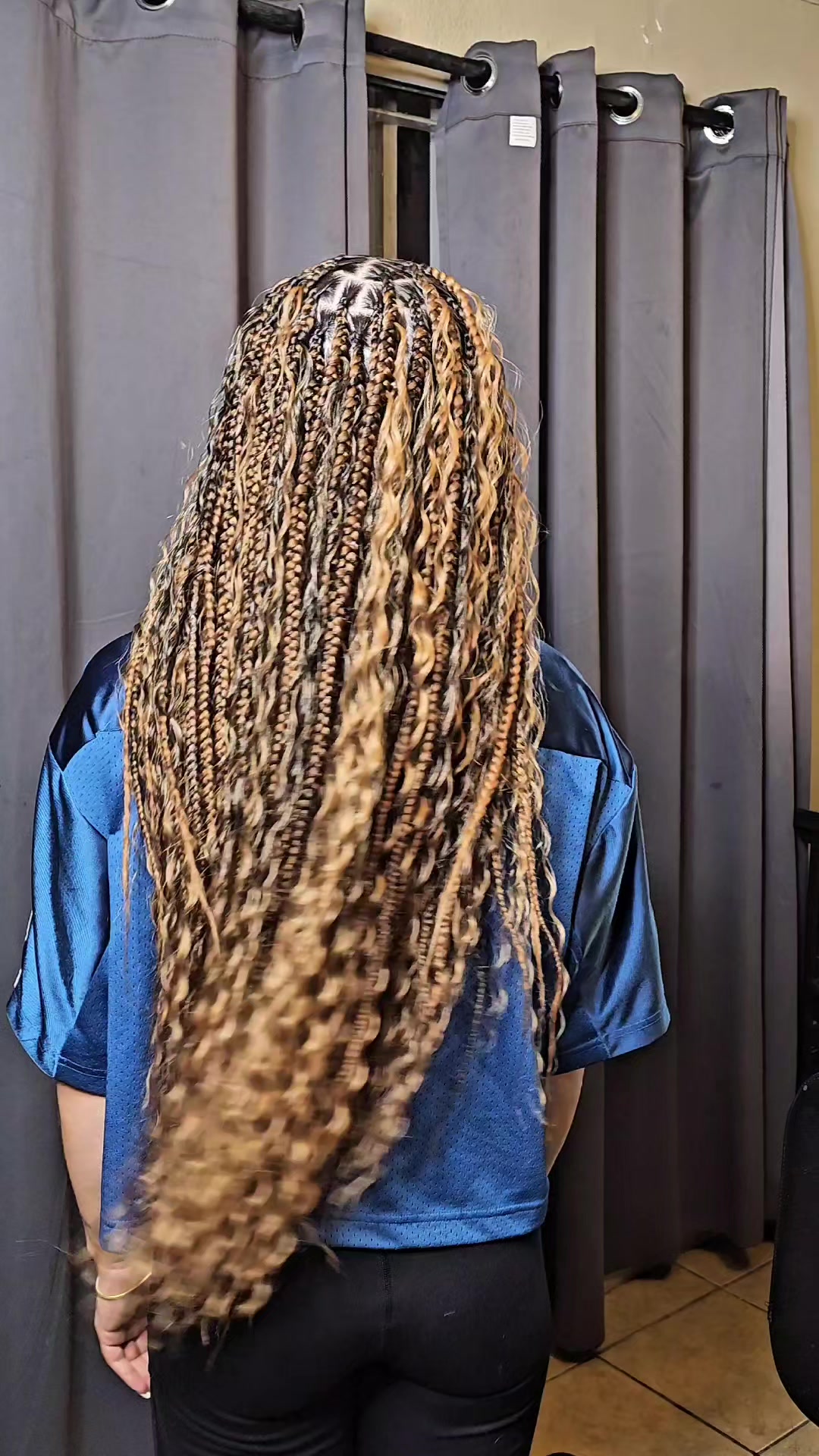 @ItzelbraidsTJ