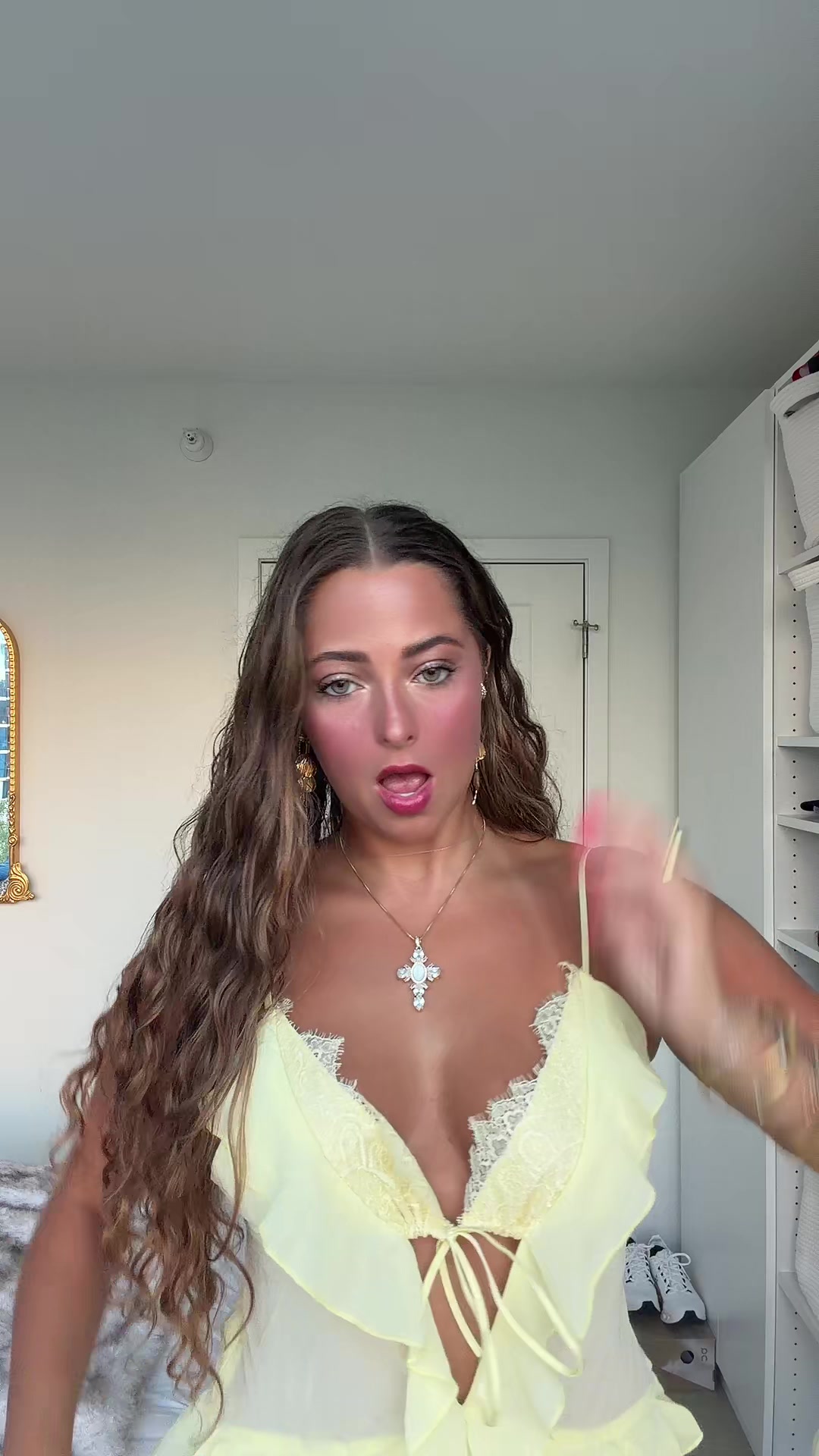 @alexispaige