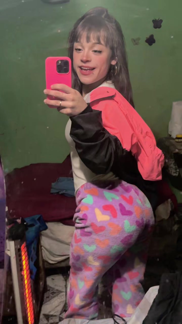 @nikki_juliet_