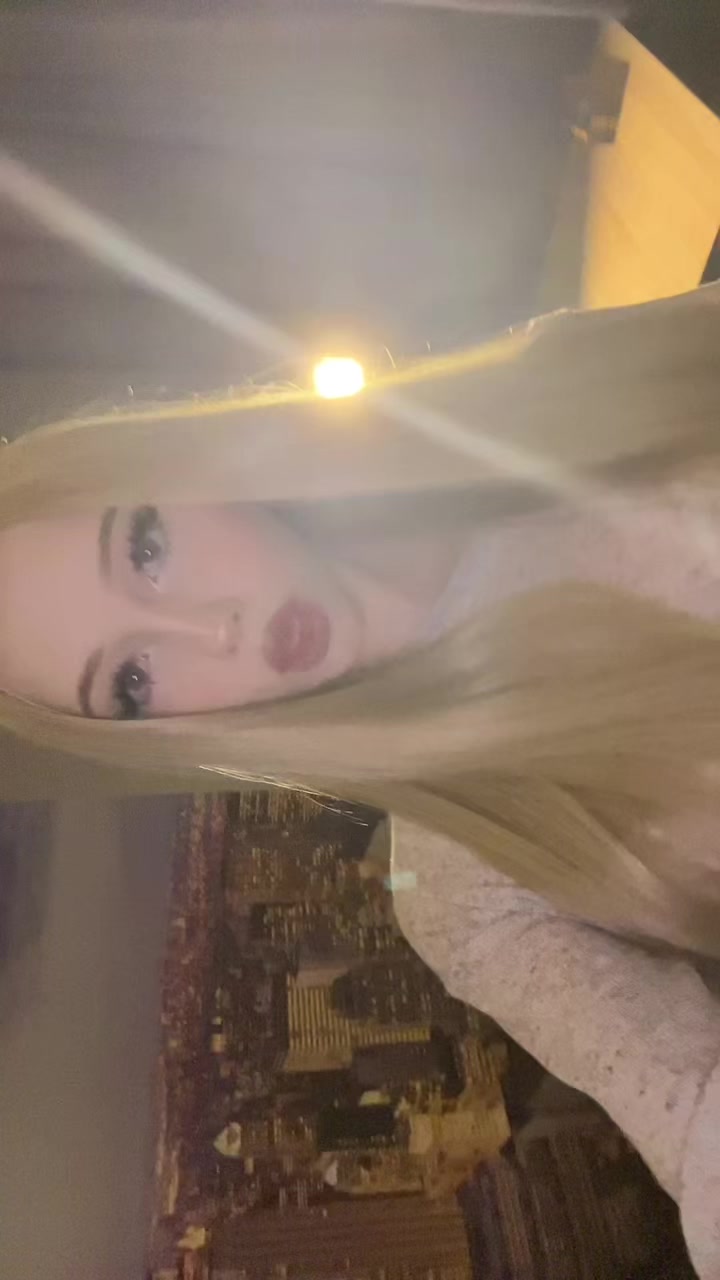 @77//
