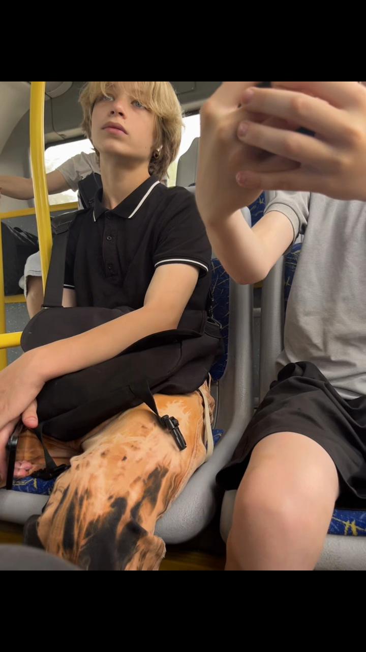 @MIRZA🇬🇧