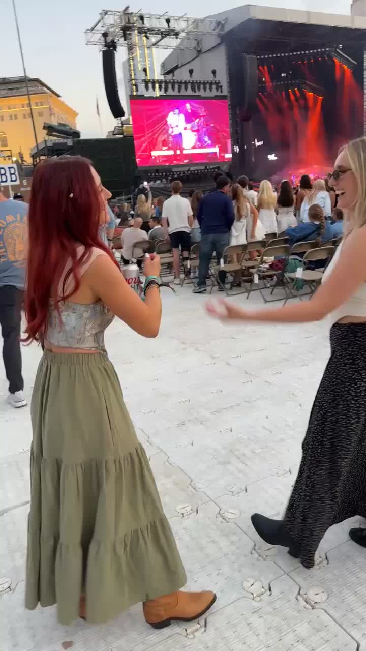 @suburbanred