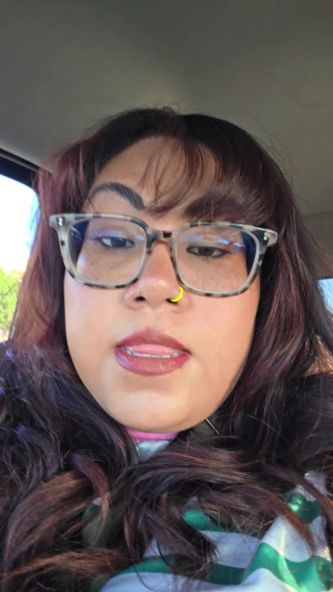 @Mzz. QueenLopez 💙💛✏️