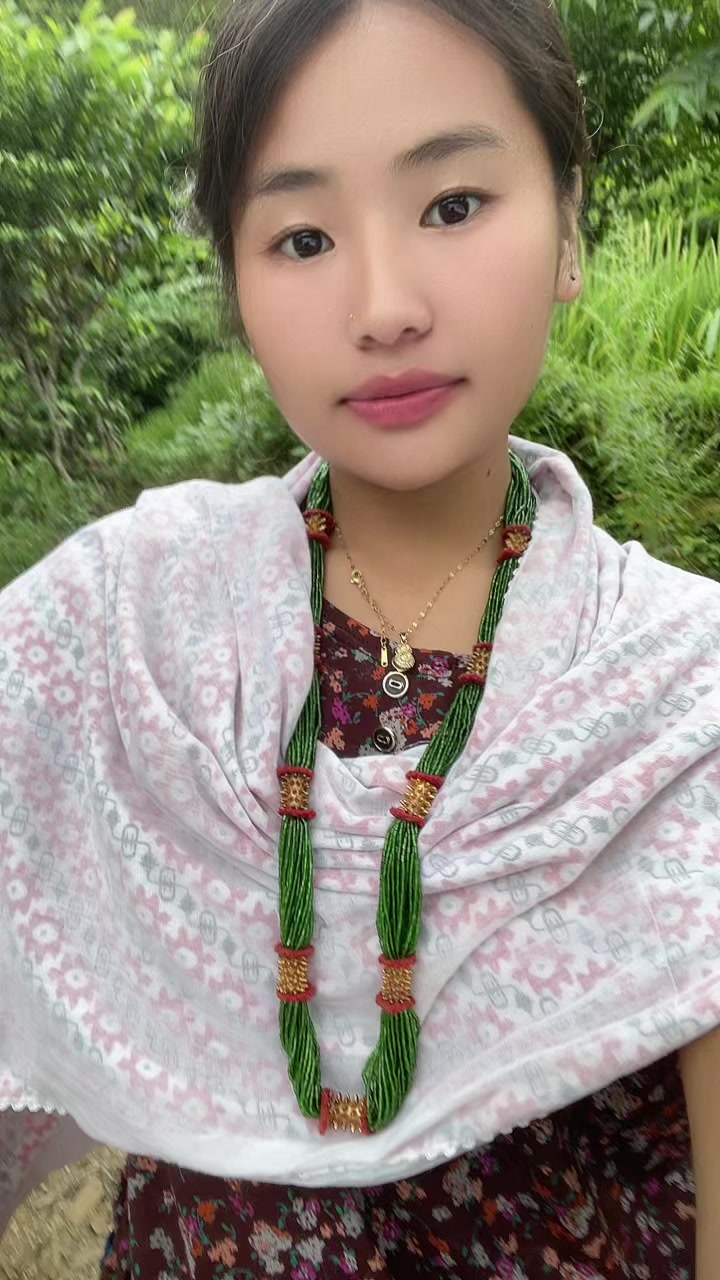 @Nafisa_Grg🌿