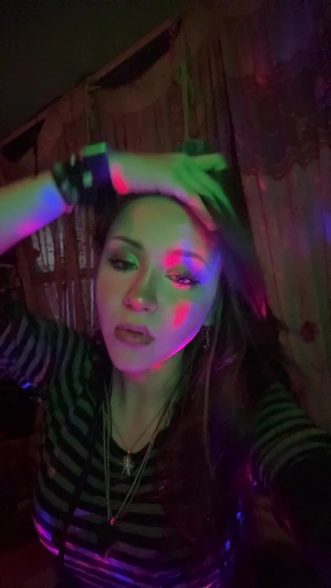 @𝐌𝐚𝐫𝐨:☆