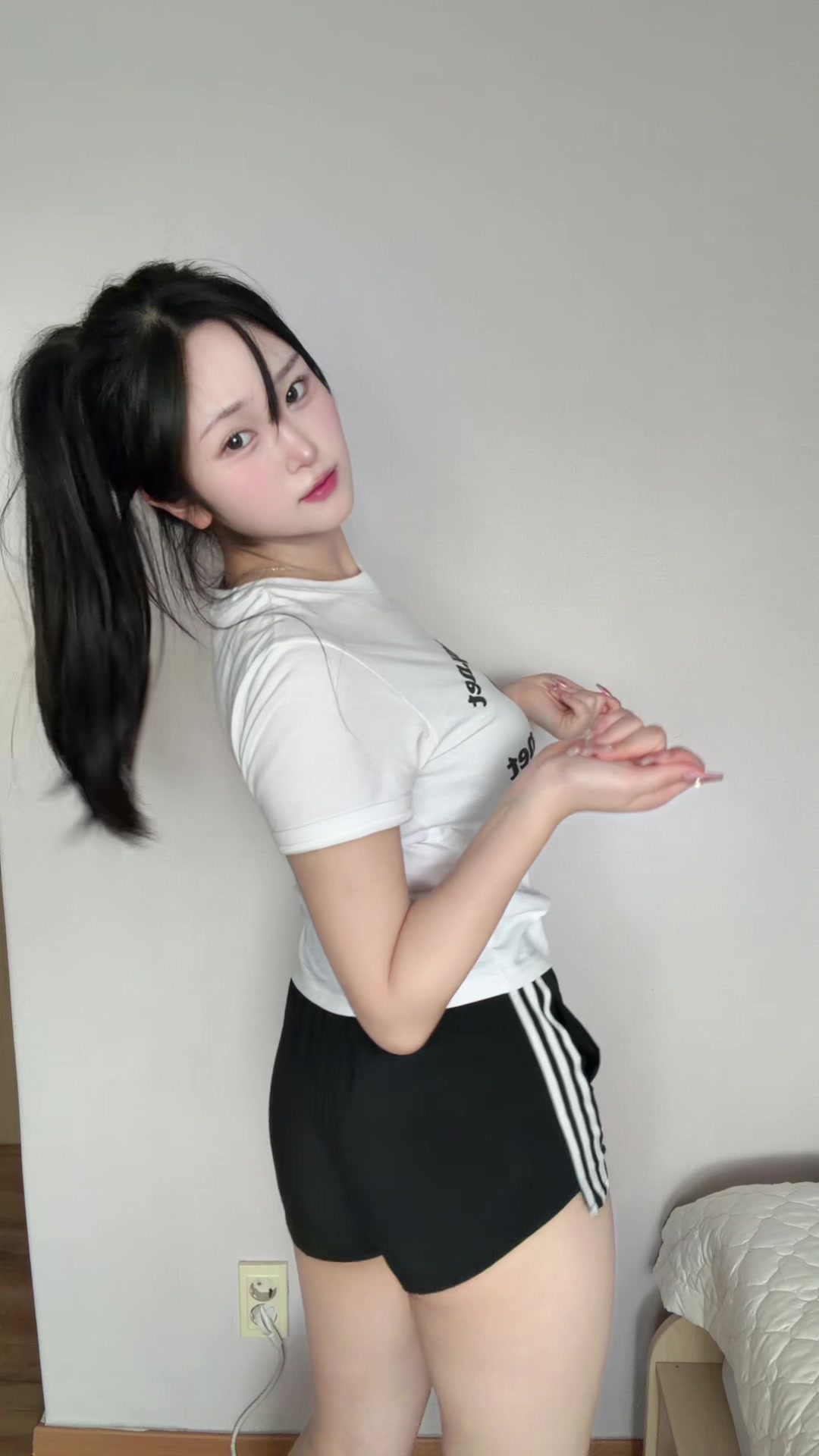 @jiiyoon