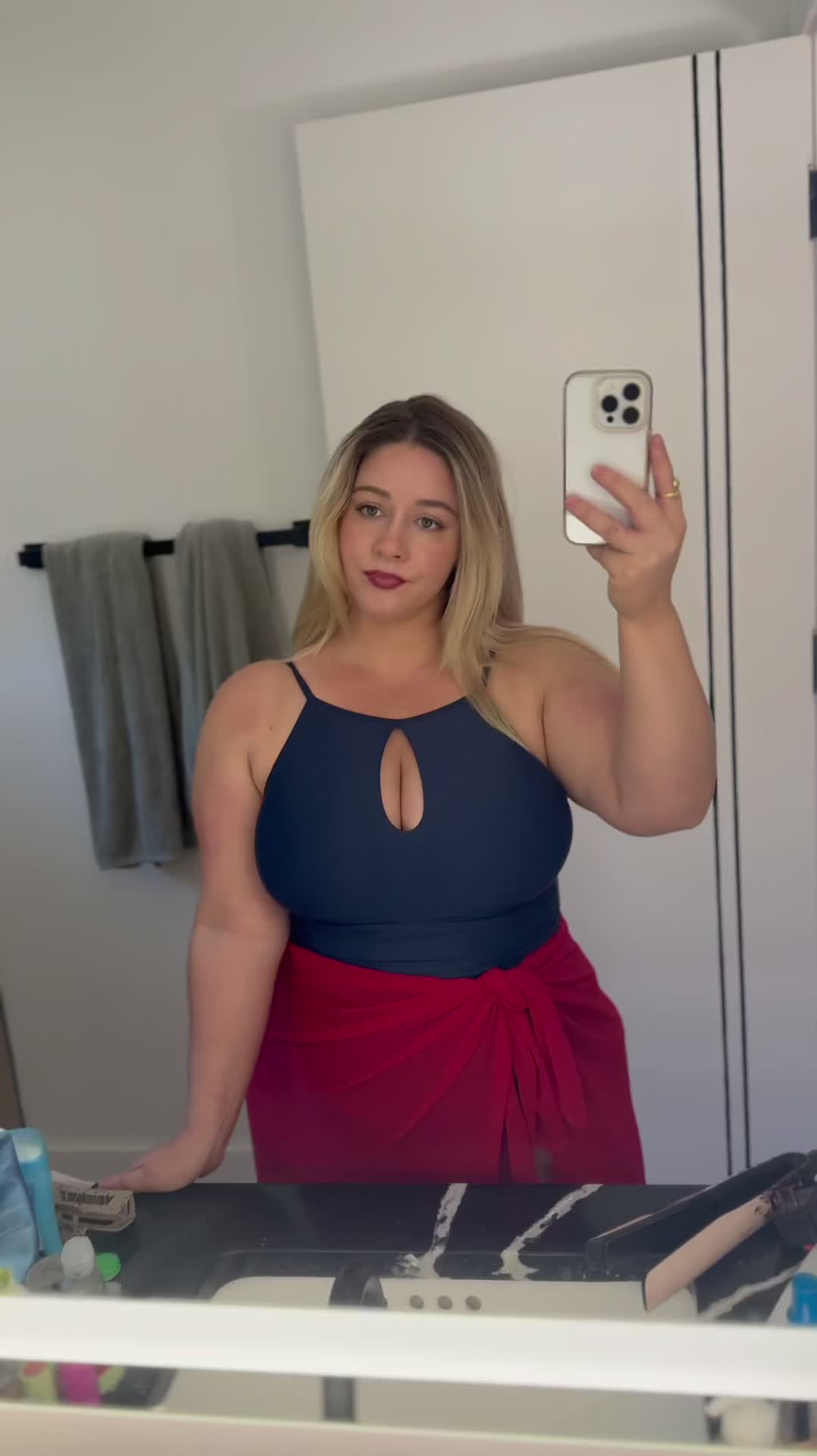 @ELLANABRYAN