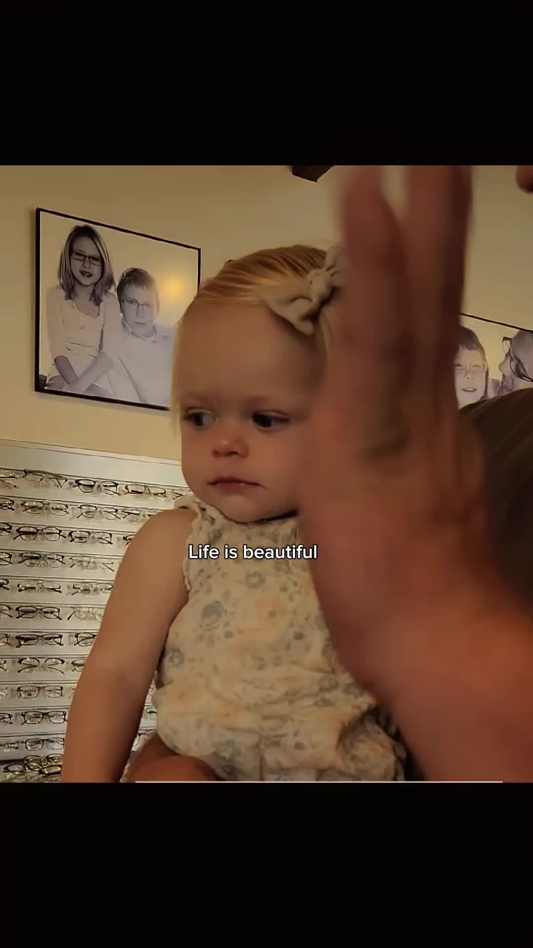 @ツ