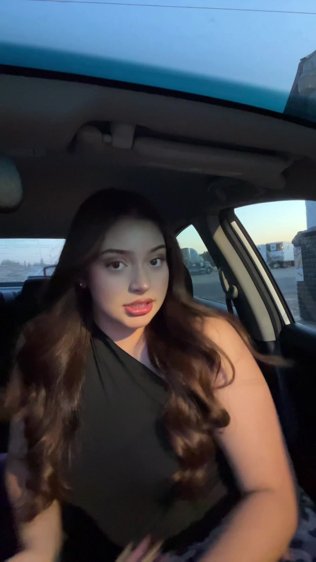 @Yoselyn