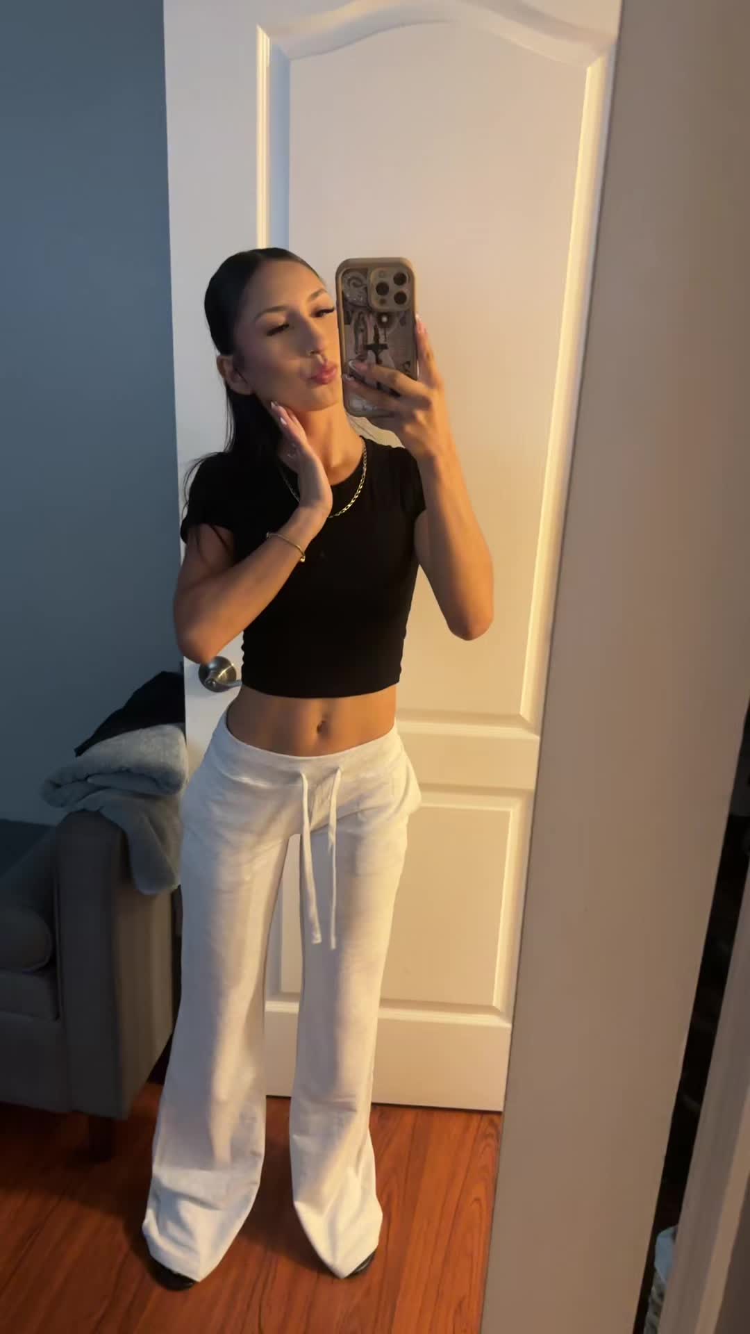 @user692560110